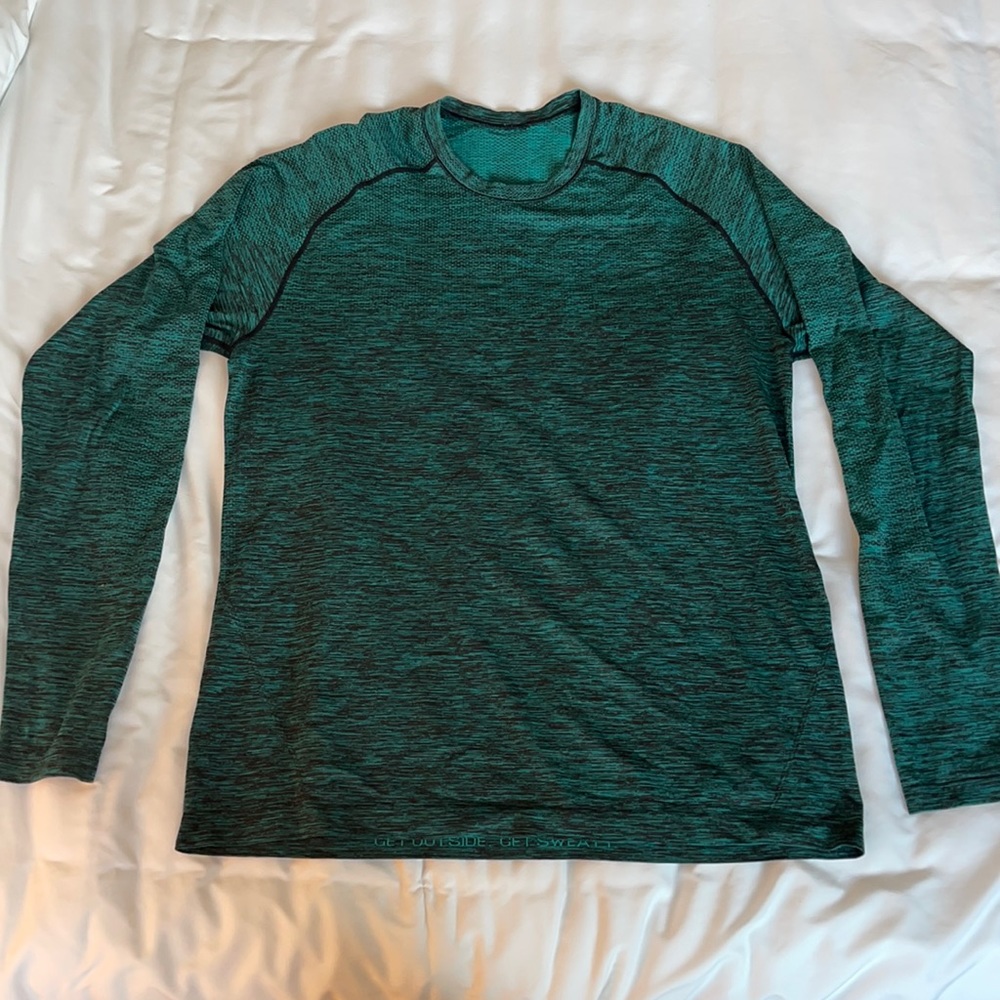 Green heathered long sleeve lululemon shirt